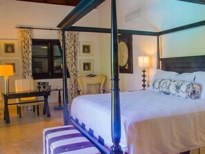 Superior Villa, 4 Bedrooms | 1 bedroom, in-room safe, iron/ironing board, free WiFi