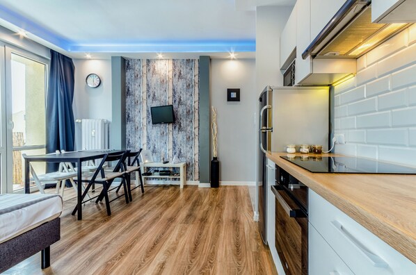 Deluxe Apartment | Private kitchenette