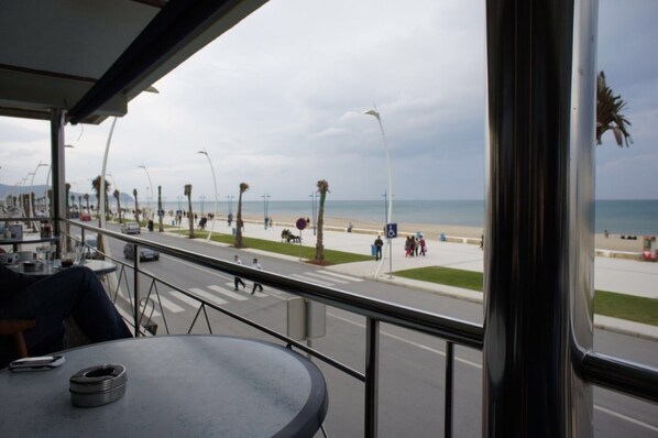 الإطلالة من المنشأة