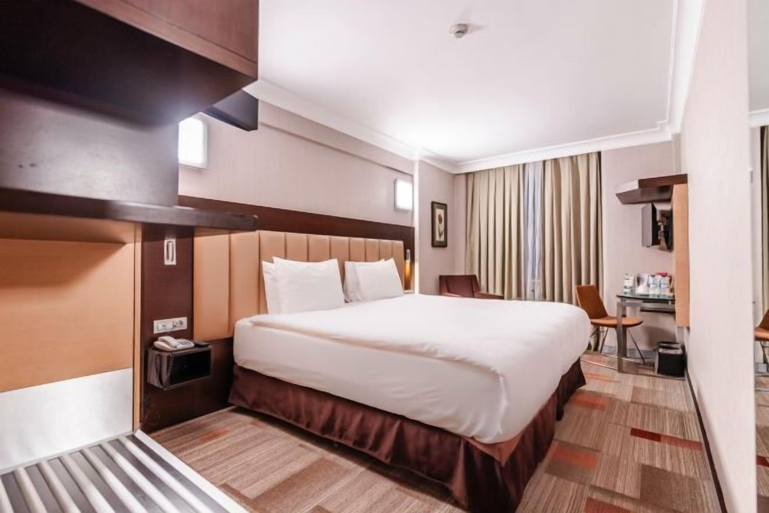 Premium bedding, minibar, in-room safe, desk