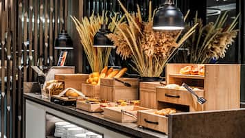Desayuno buffet (TRY 525 por persona)