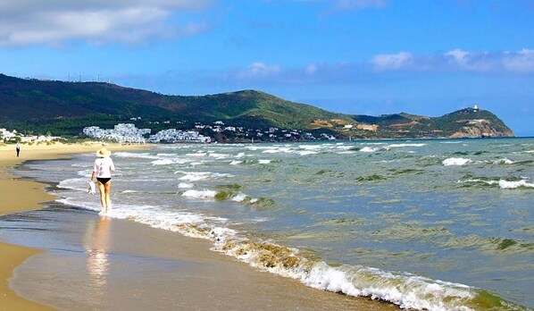 Appartement, 2 chambres | Plage | Plage à proximité