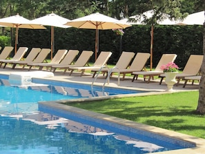 Seasonal outdoor pool - Kristel (Varna)