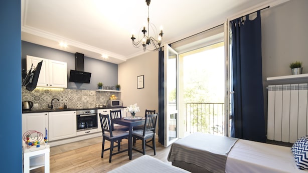 Apartment | Living area | Flat-screen TV - Rint Centrum Grochowa (Bialystok)
