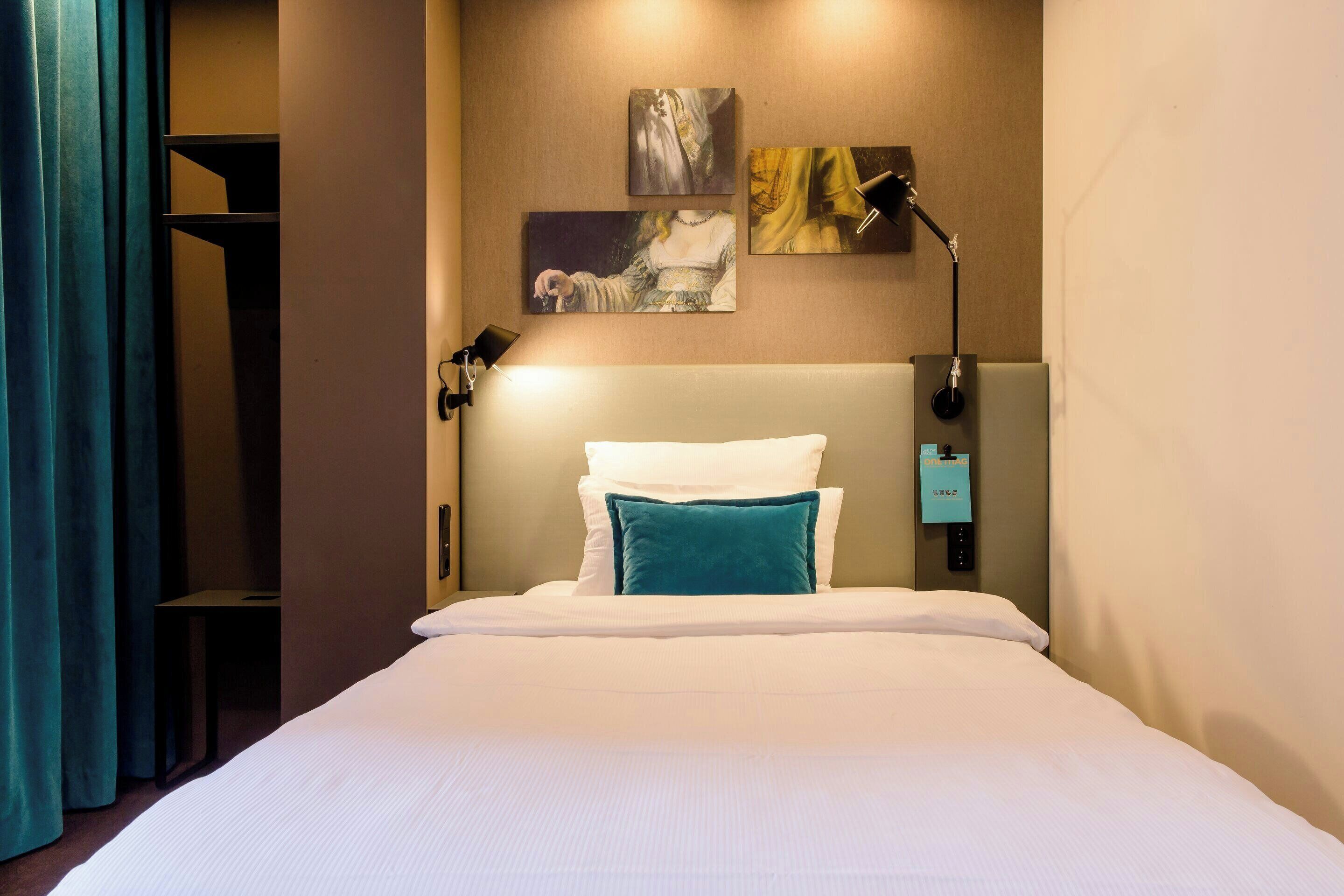 Photo - Motel One Amsterdam-Waterlooplein