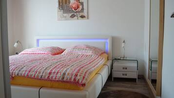 1 bedroom, iron/ironing board, free cots/infant beds, free WiFi