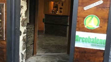 EntrĂ©e de lâhĂ©bergement