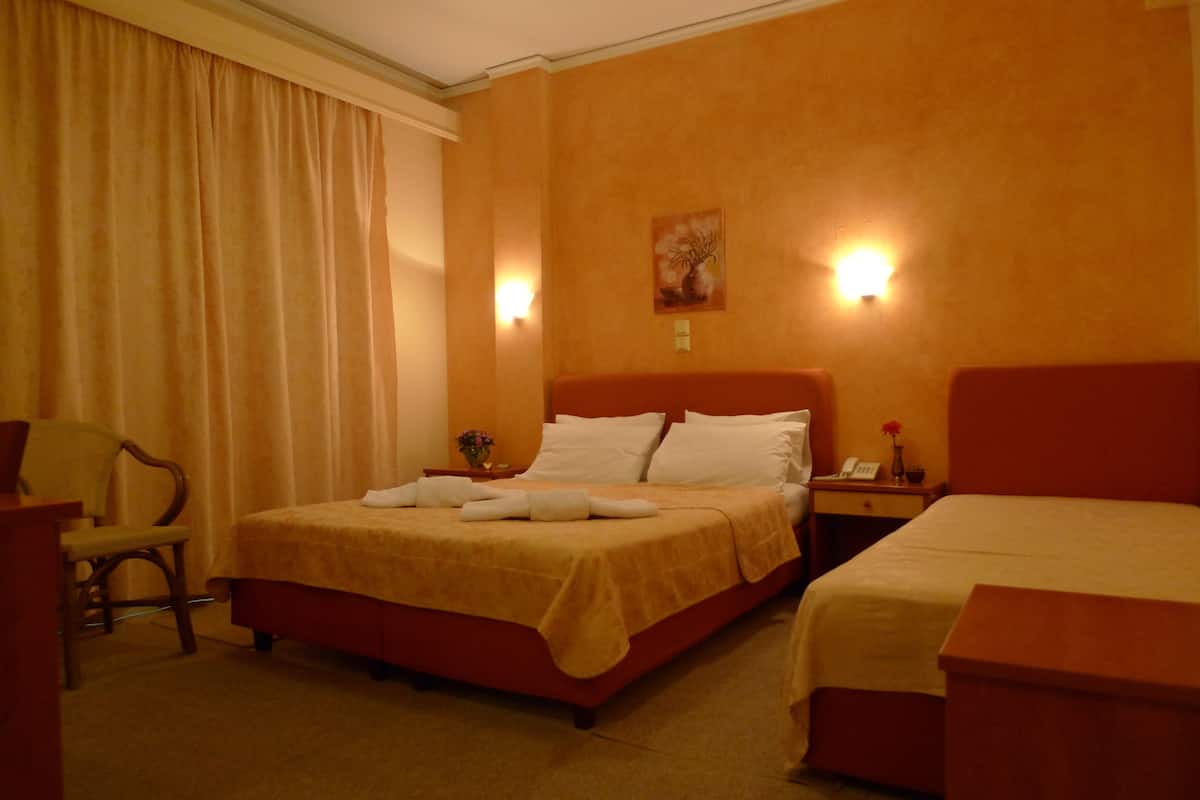 Soundproofing, iron/ironing board, free WiFi, bed sheets