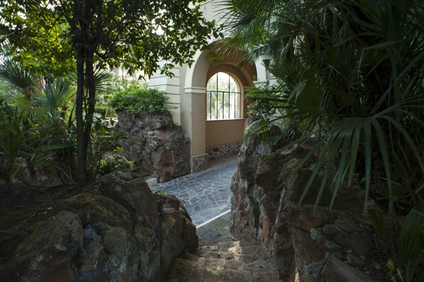 Property grounds - Villa Angelina (Rome)