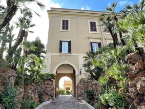 Exterior - Villa Angelina (Rome)