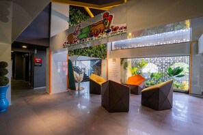 Sala de estar en el lobby