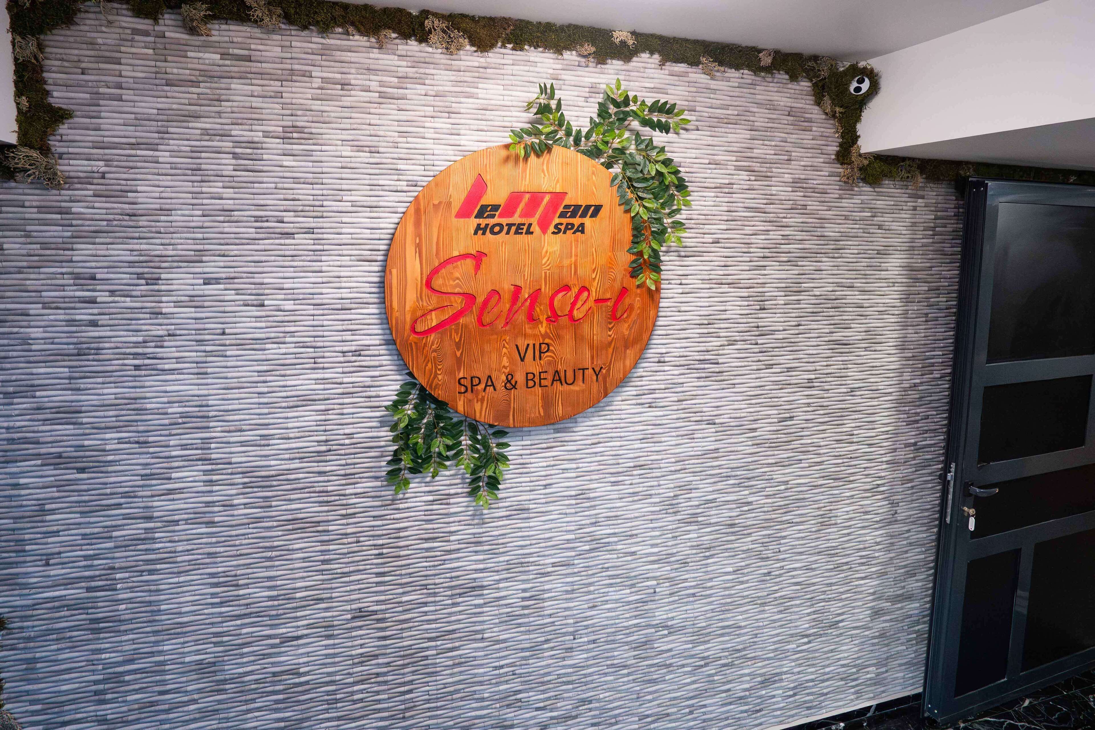 couples treatment room(s), sauna, steam room, body treatments