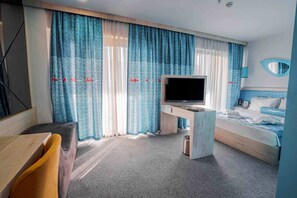 Minibar, in-room safe, desk, soundproofing - Leman Hotel - Boutique Class (Denizli)