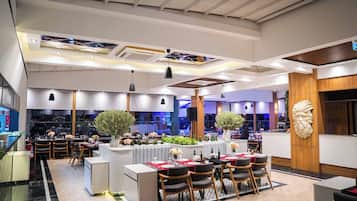 Breakfast, lunch, dinner served; Turkish cuisine