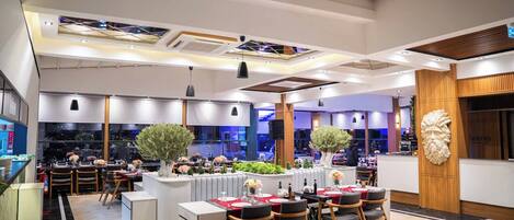 Breakfast, lunch, dinner served; Turkish cuisine