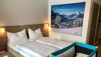 Standard Double Room, 2 Single Beds, Balcony, Mountainside | Hypo-allergenic bedding, blackout curtains, soundproofing, free WiFi