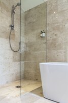 Executive Double Room, Bathtub | Bathroom shower