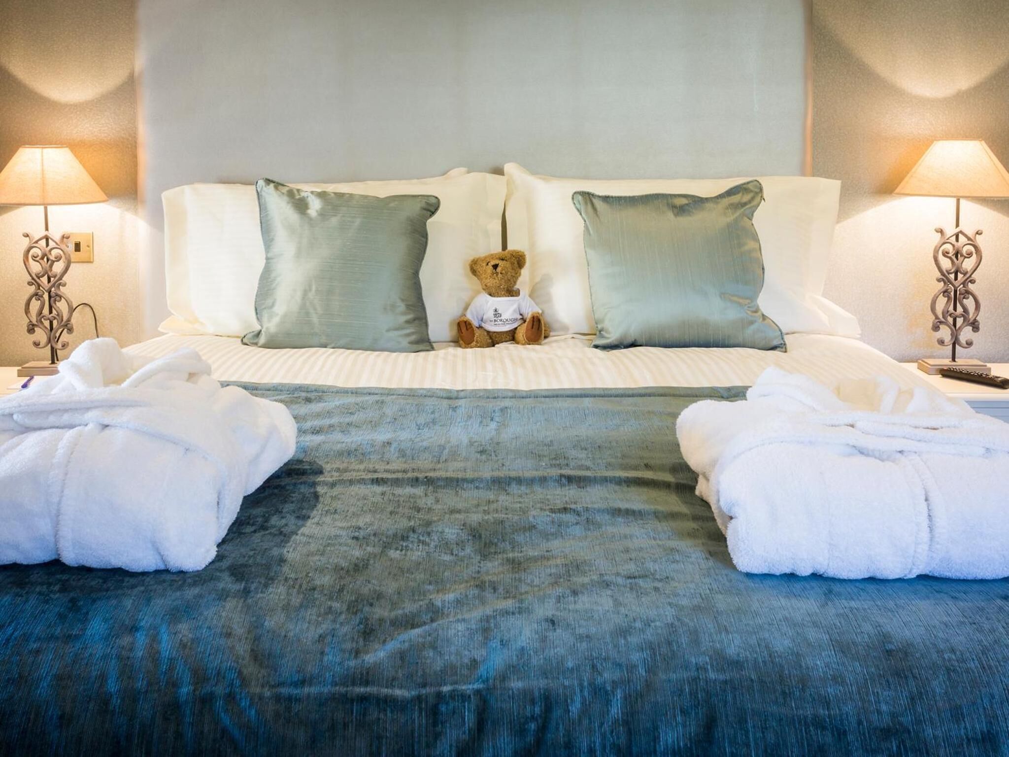 townhouse executive double or twin | desk, soundproofing, iron/ironing board, free wifi