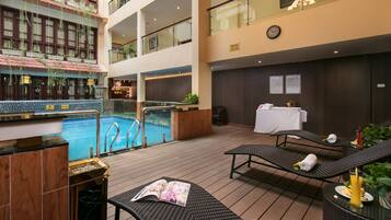 Piscine couverte