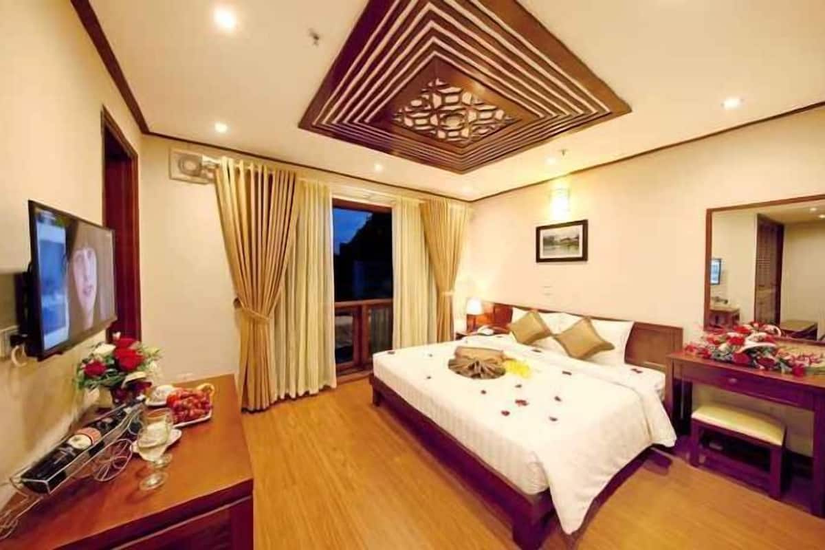 1 bedroom, minibar, in-room safe, desk