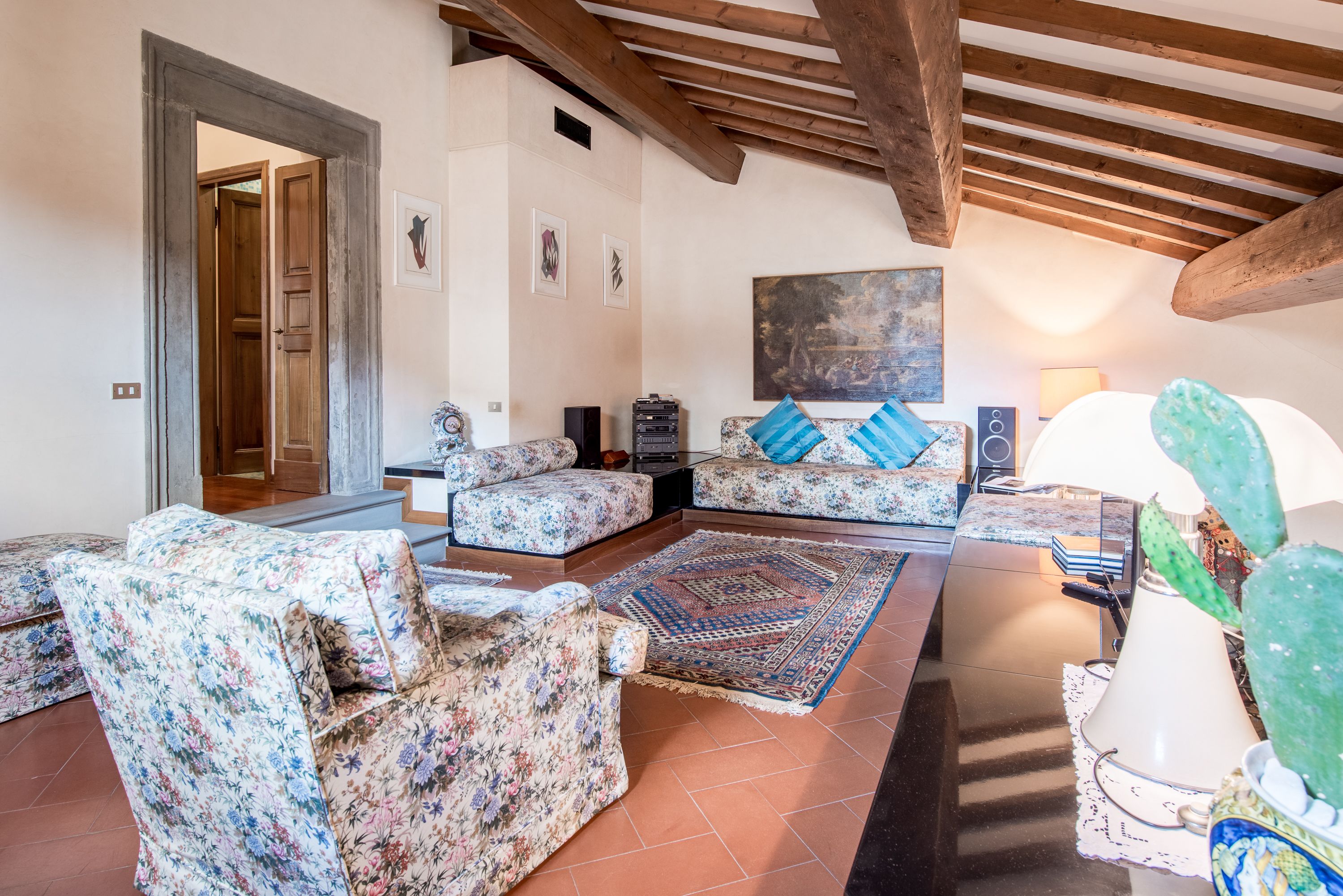 Apartment, 2 Bedrooms | Living room | Flat-screen TV