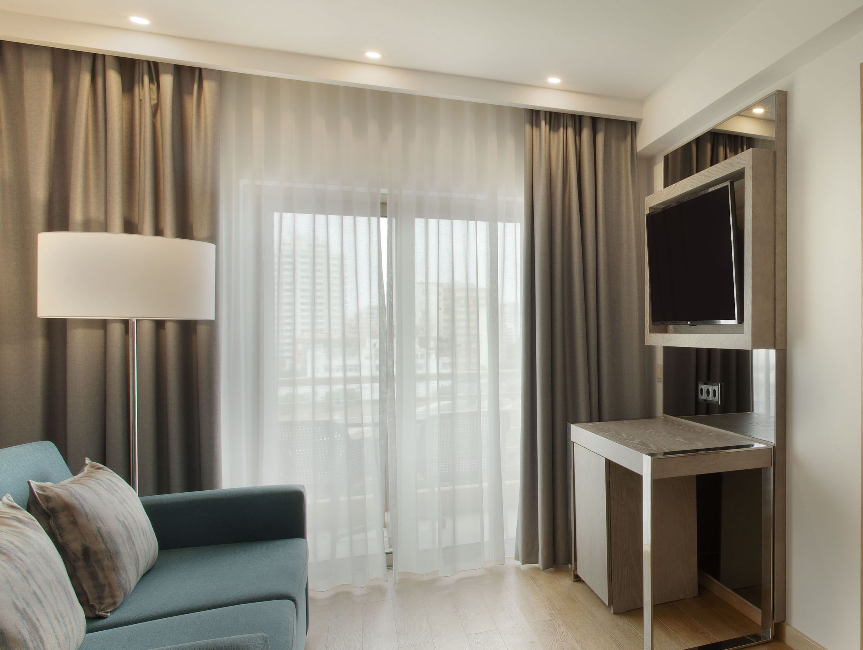 1 bedroom, hypo-allergenic bedding, memory-foam beds, minibar