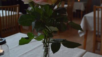 Free daily full breakfast