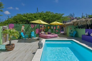 Kolam renang outdoor