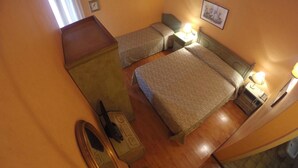 Unclassified image, 4 of 5, button - Hotel Principe di Napoli (Naples)