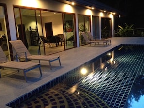 Außenpool, Infinity-Pool