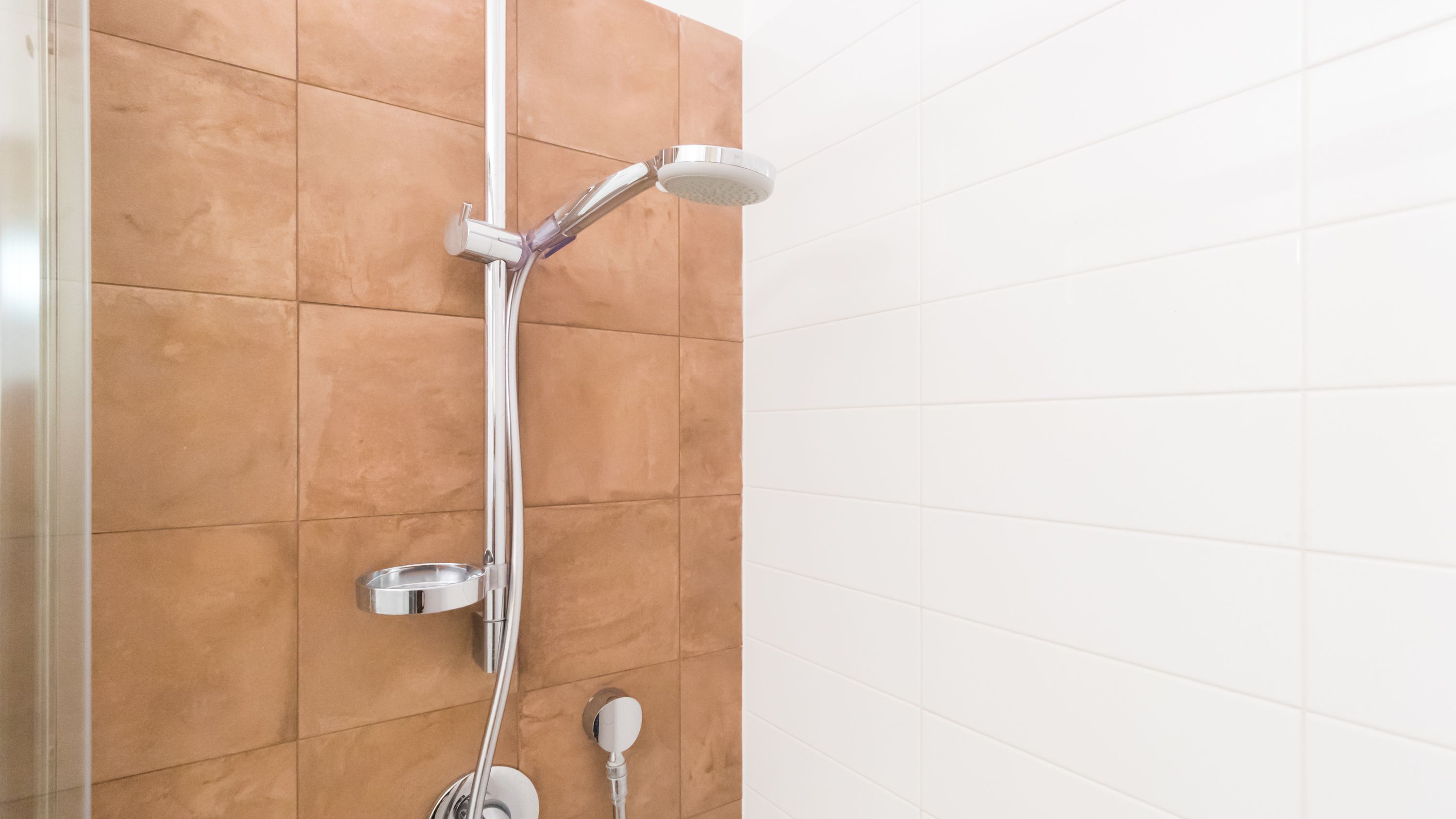 Appartement, 1 slaapkamer | Badkamer | Een douche, gratis toiletartikelen, een haardroger, een bidet