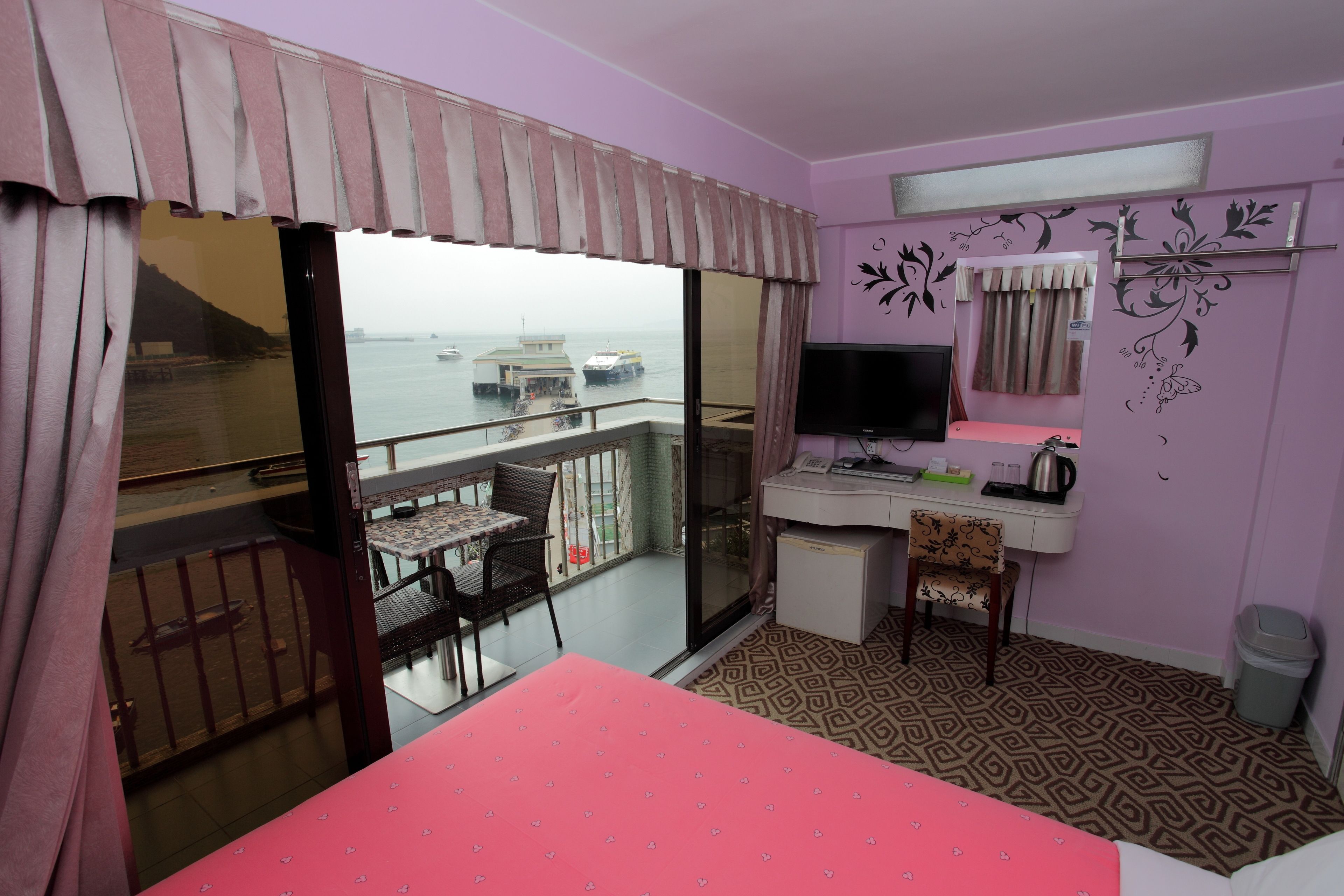 標準雙人房，前座，全海景 (必須兩人入住) | 高級寢具、書桌、免費 Wi-Fi、床單