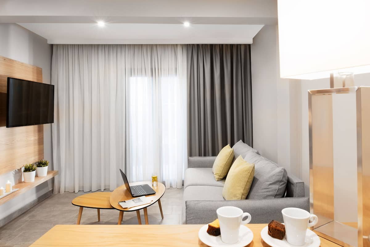 Suite familiar | Caja fuerte, tabla de planchar con plancha, wifi gratis