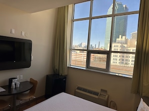 Room, 1 King Bed | 1 bedroom, premium bedding, in-room safe, desk
