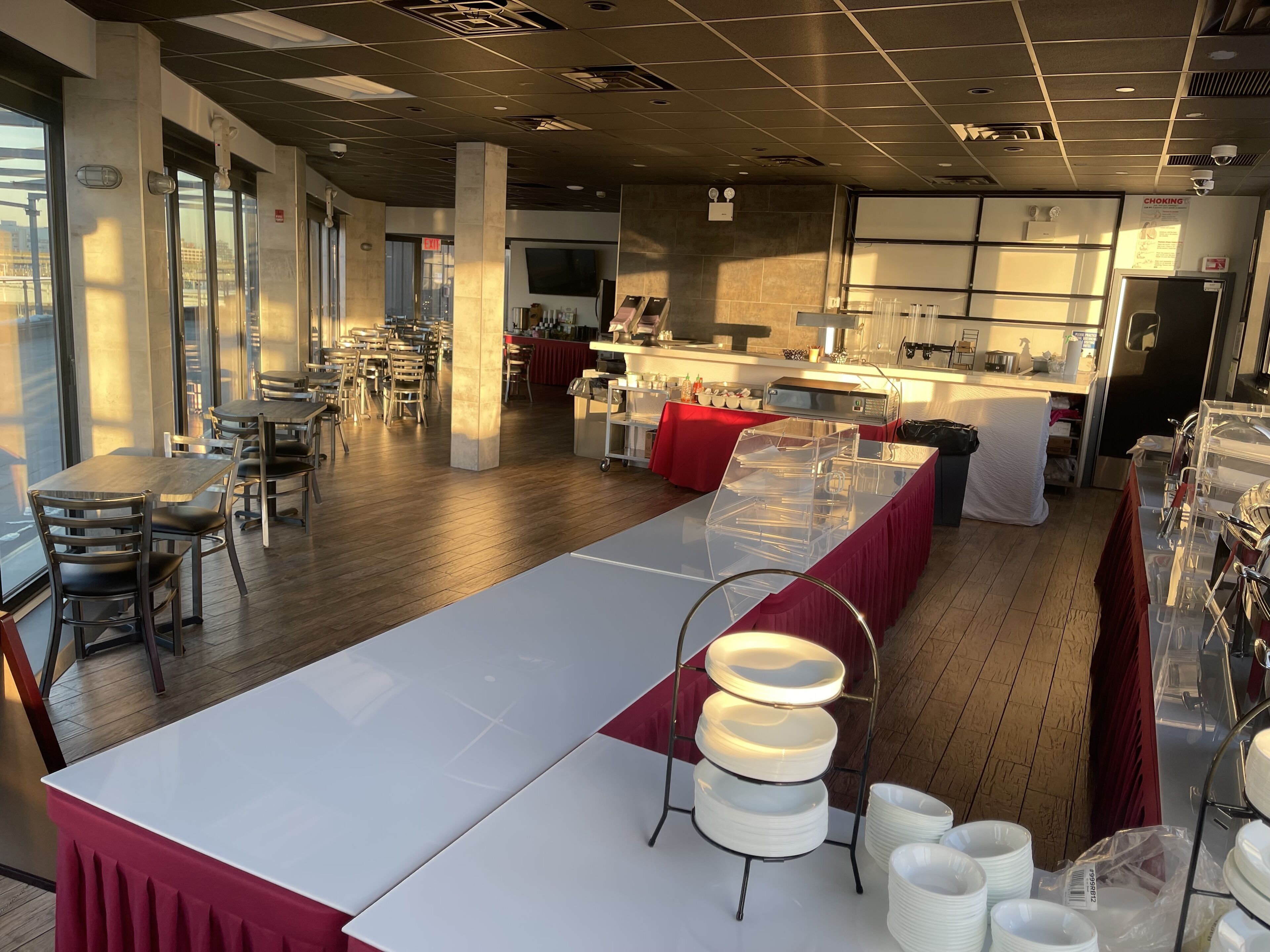 daily buffet breakfast (usd 7.86 per person)