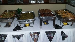 Daily cooked-to-order breakfast for a fee - Palm View Apartments at Sandcastles Resort Ocho Rios (Ocho Rios)