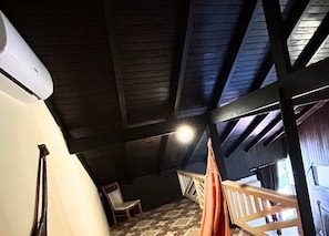 Quarto família | Individualmente decorados, cortinas blackout, Wi-Fi de cortesia
