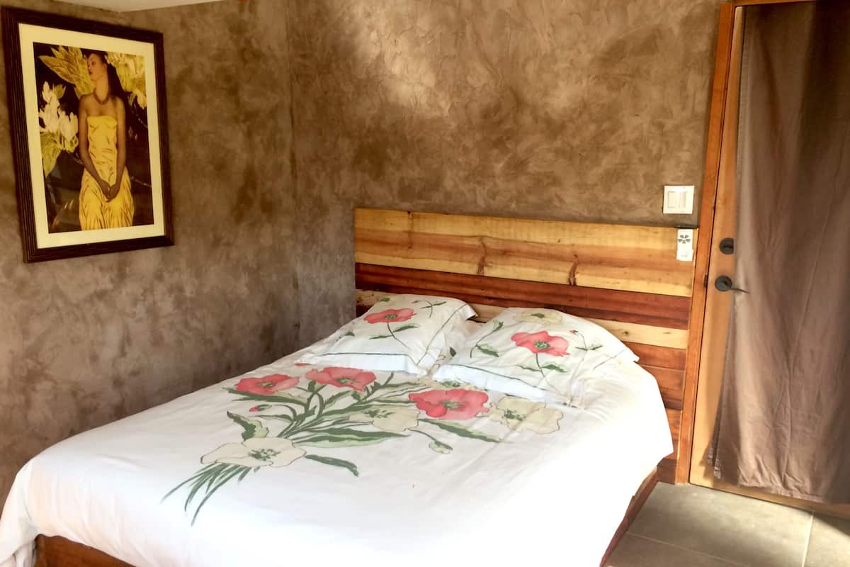 Comfort eenpersoonskamer, meerdere bedden, toegankelijk voor mindervaliden, privébadkamer (Jardin) | 1 slaapkamer, een bureau, een strijkplank/strijkijzer, gratis wifi