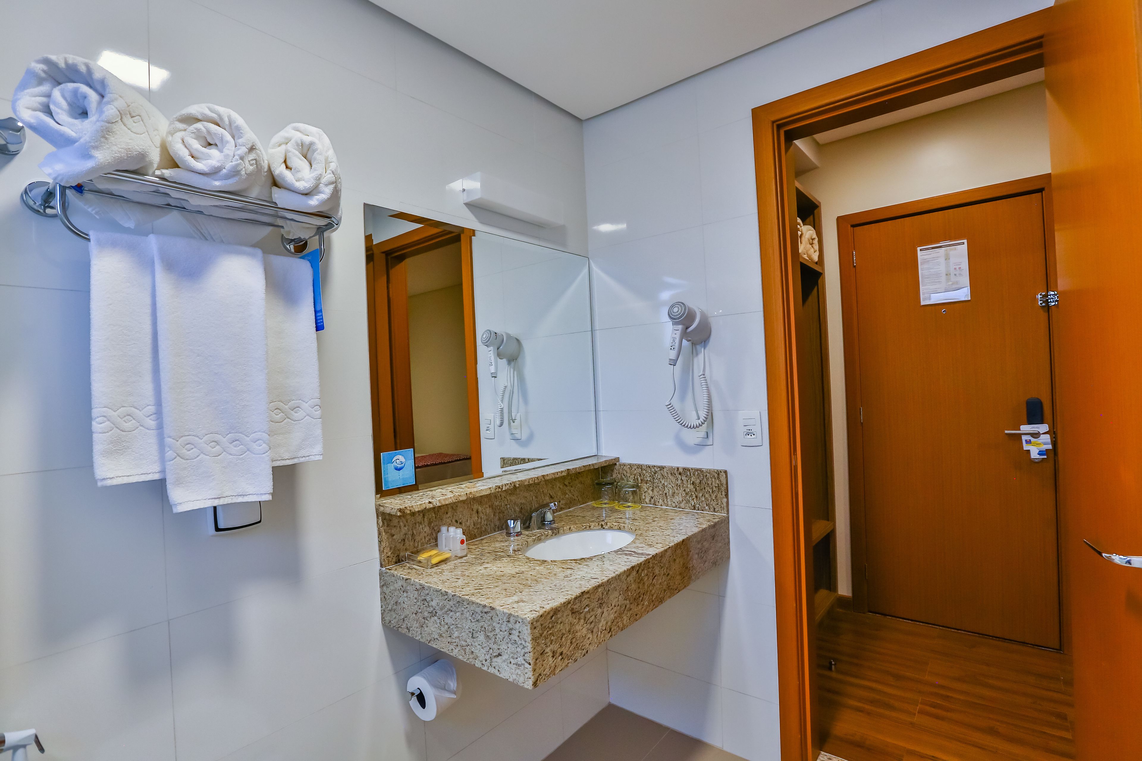 shower, free toiletries, hair dryer, bidet