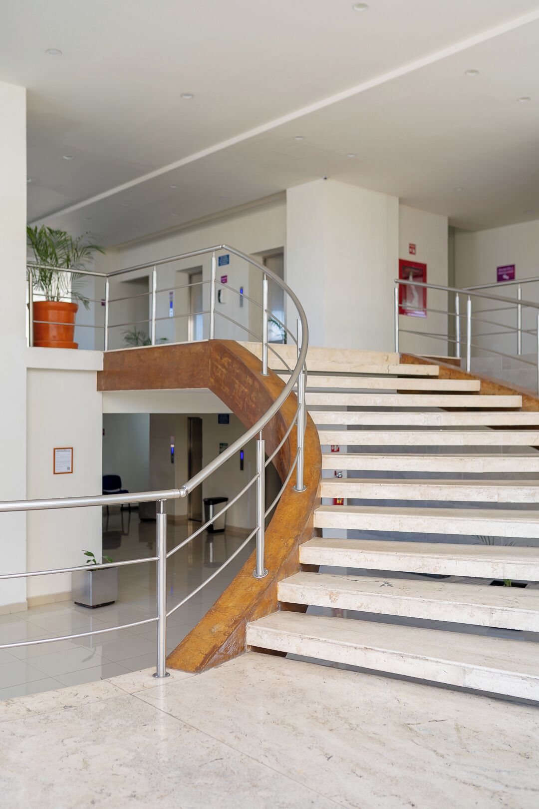 Handrails in stairways