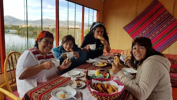 Desayuno buffet incluido todos los días