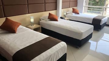 Habitación familiar | Wifi gratis y ropa de cama