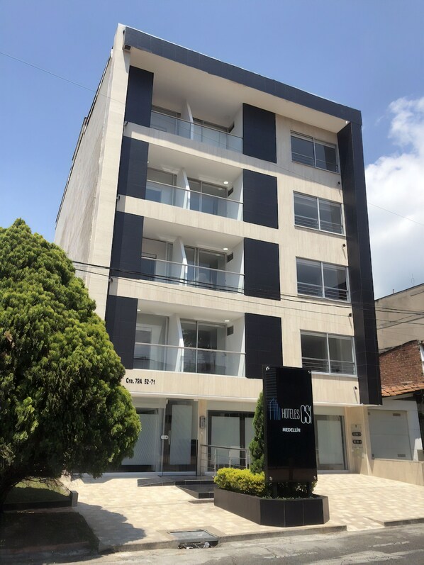 Front of property - Hotel CSI Medellín (Medellín)