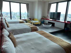 Frette Italian sheets, premium bedding, down comforters - 85 Love Hotel (Kaohsiung)