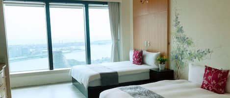 Grand Quadruple Room, 2 Double Beds | Frette Italian sheets, premium bedding, down comforters