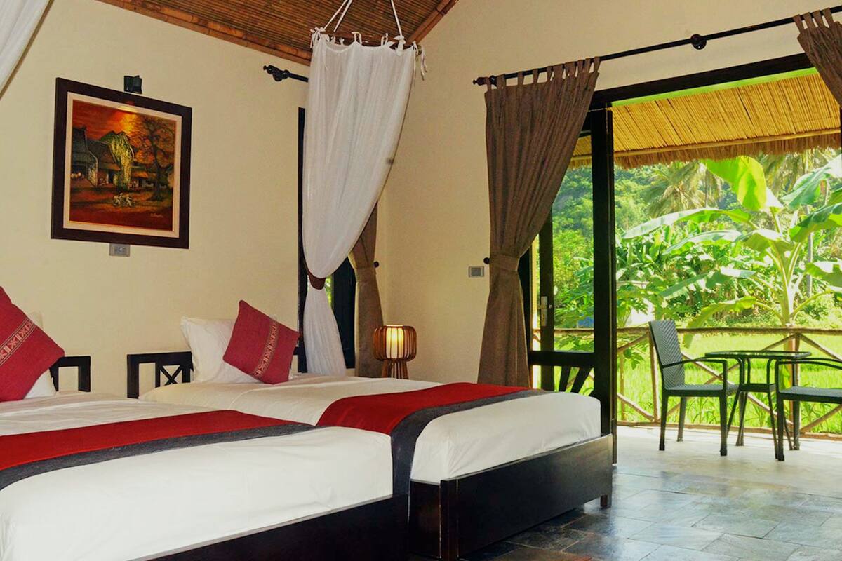 deluxe bungalow | minibar, in-room safe, desk, rollaway beds