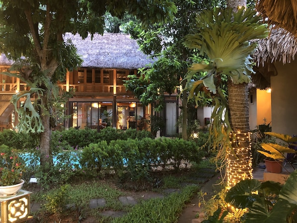 Vista al jardín