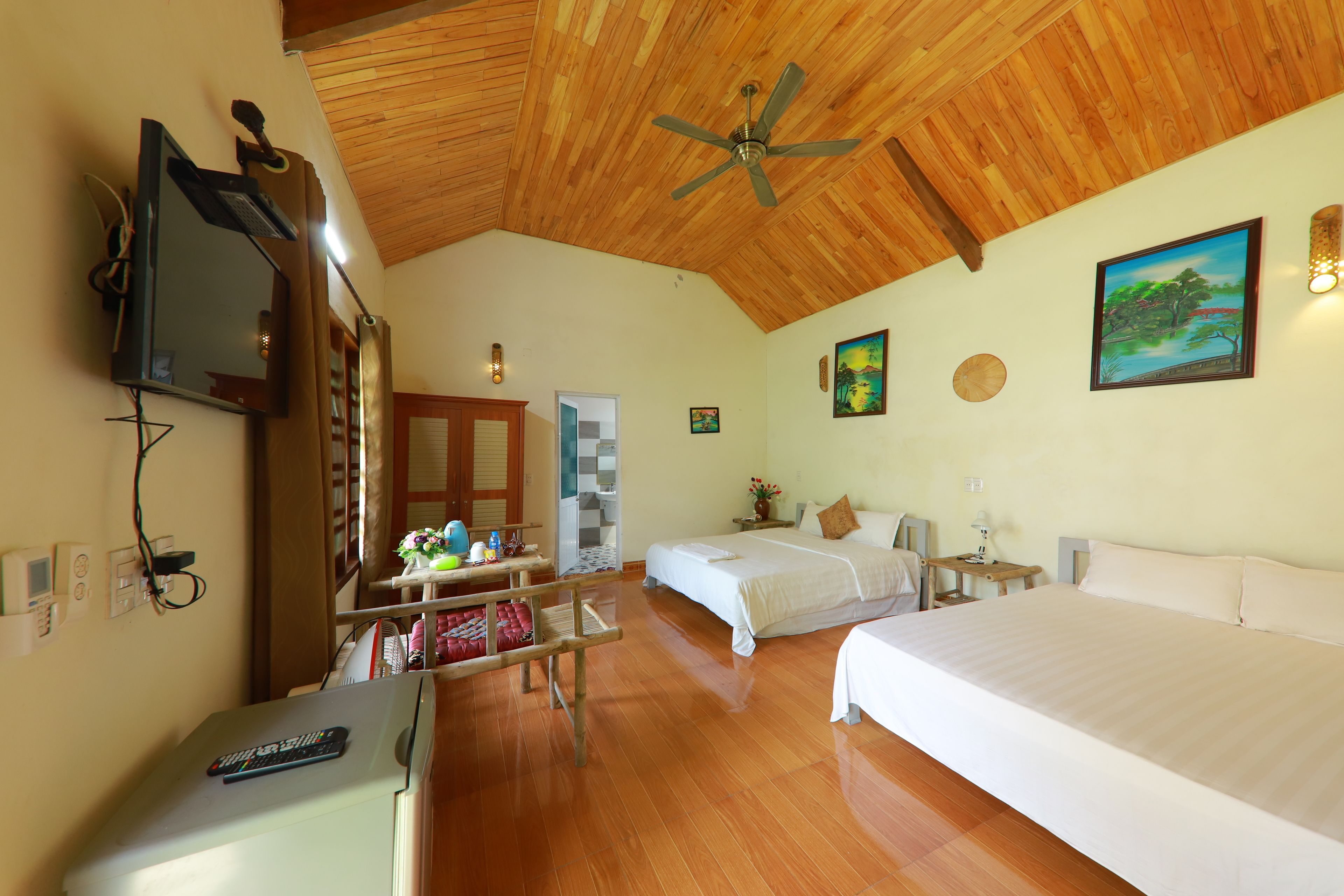 minibar, in-room safe, desk, soundproofing