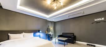 춘천 춘천 명동거리 근처 1281개의 인기 숙소, 호텔 예약 | 익스피디아 춘천 춘천 명동거리 근처 1281개의 인기 숙소, 호텔 예약 | 익스피디아