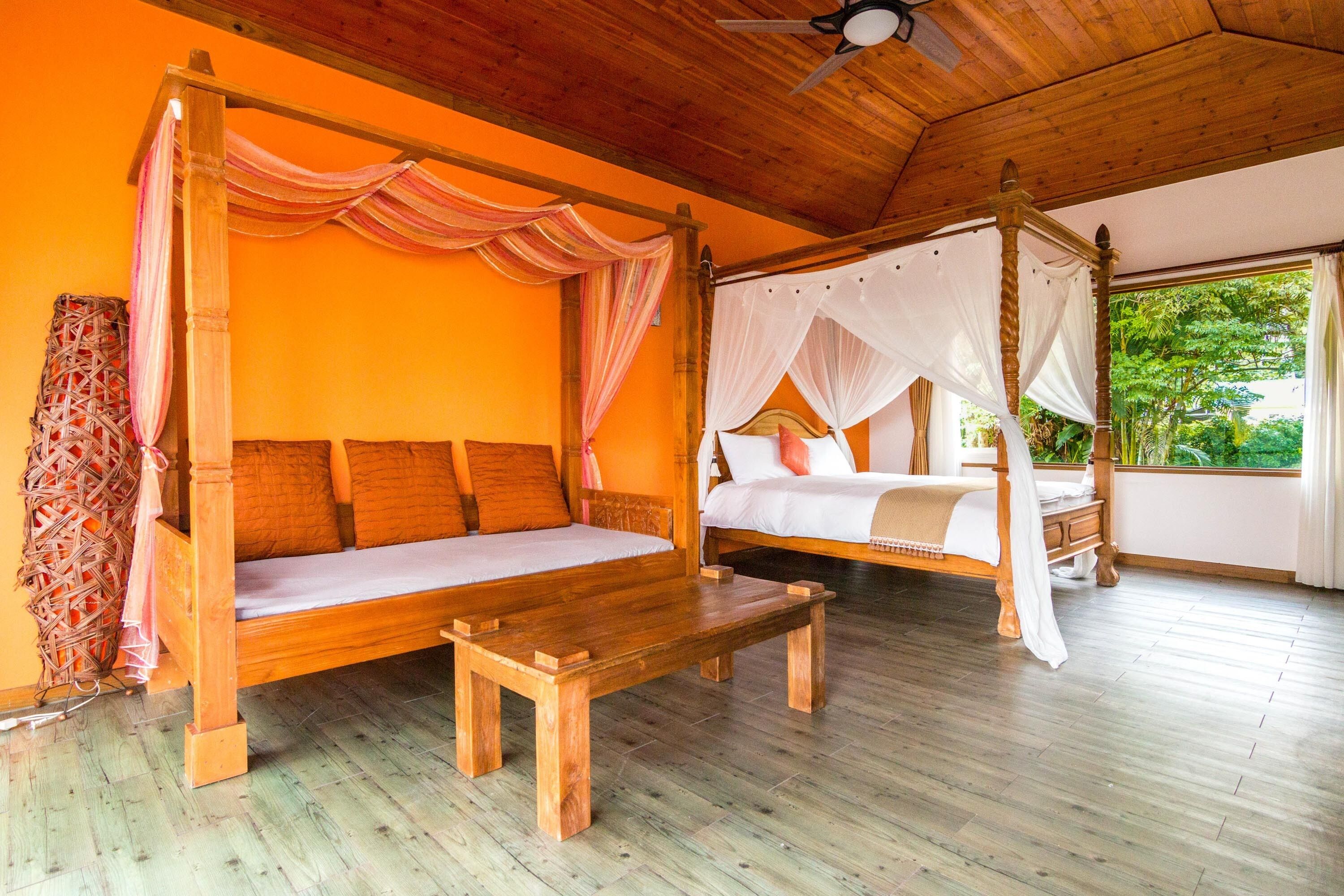 Villa, Bathtub, Mountain View | Desk, free WiFi, bed sheets